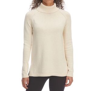 Women’s Jeanne Pierre Turtle Neck Sweater M